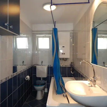 Apartment Aviator Apartman Erlau