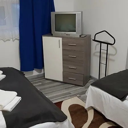 Apartment Aviator Apartman *