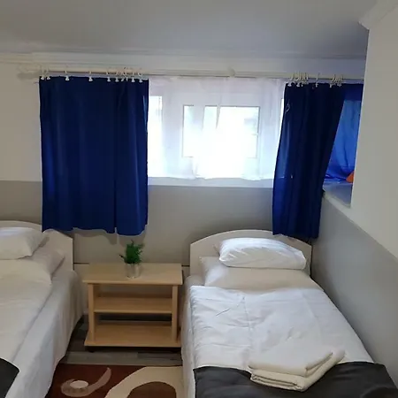 Apartment Aviator Apartman *