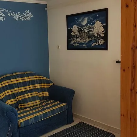 Aviator Apartman Apartment *