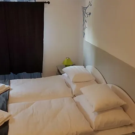 Aviator Apartman Apartment *