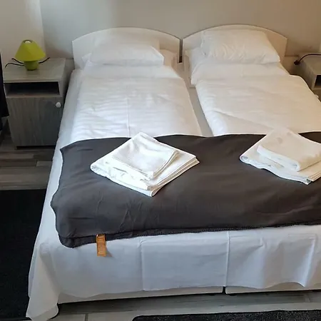 Aviator Apartman