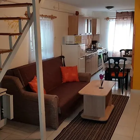 Apartment Aviator Apartman *